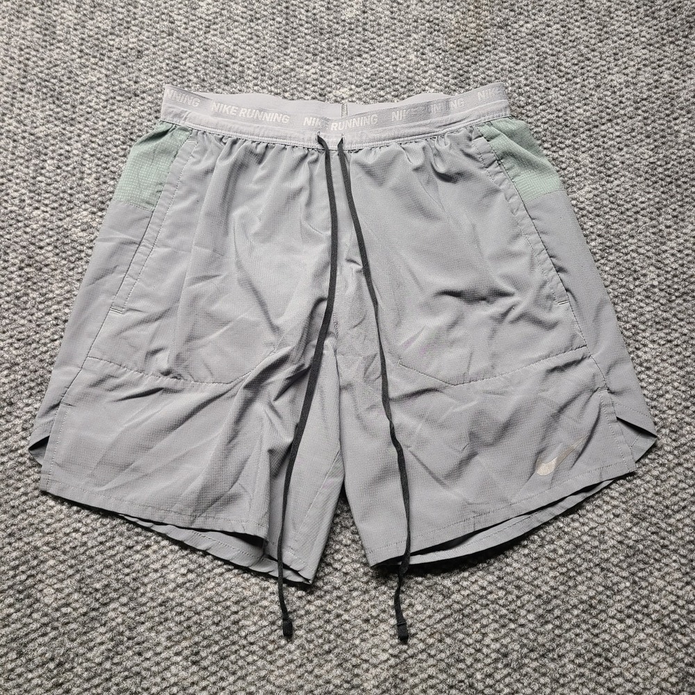 Nike Dri-FIT Stride Mens Running Shorts Small Smoky Gray Logo 7in Inseam 2108